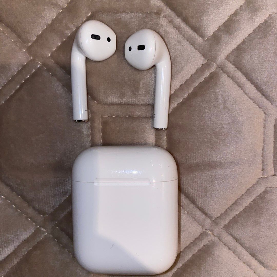 Apple AirPods