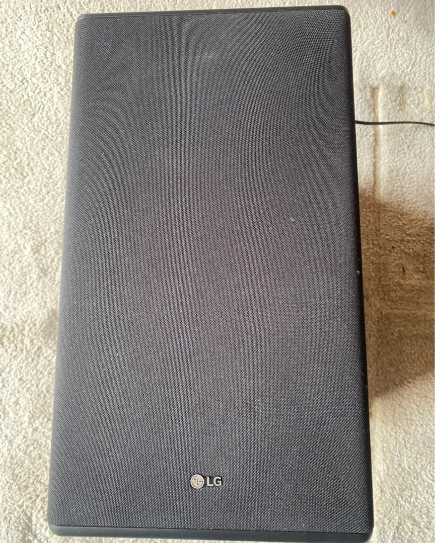 LG lydplanke SL8YG