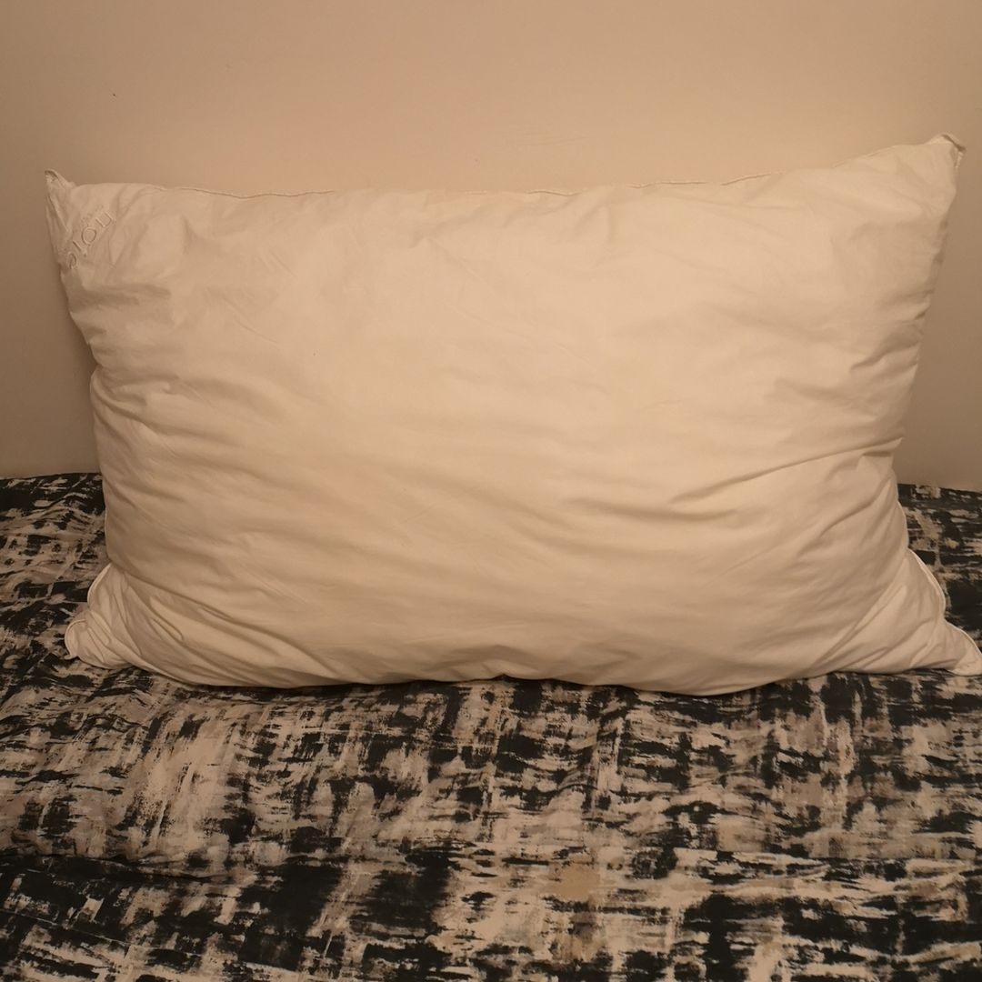 Hotel pillow