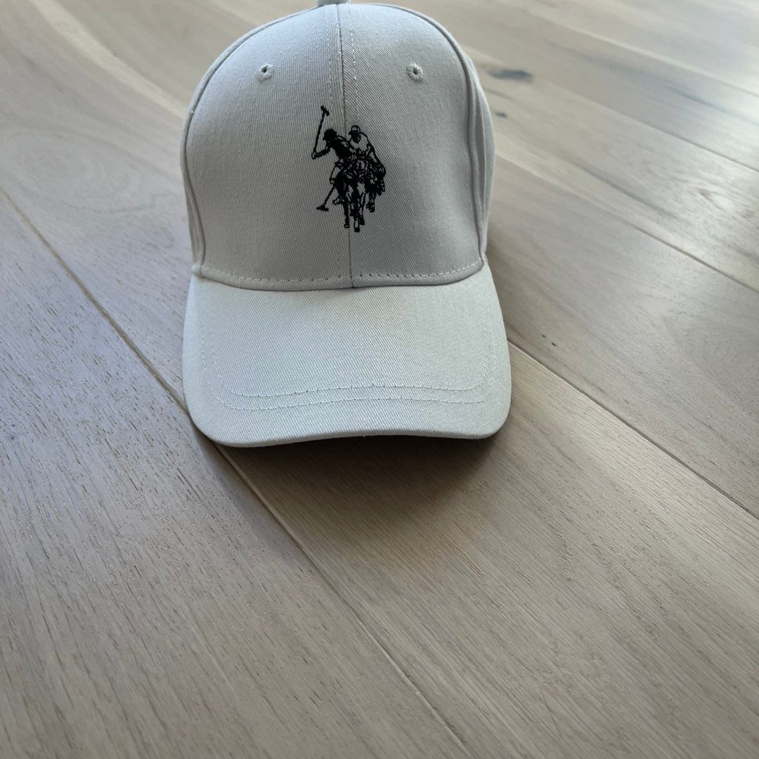 Polo caps