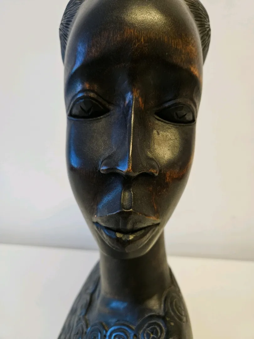 Afrikansk Statue