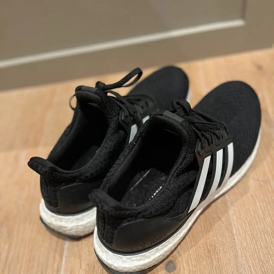 Adidas Ultraboost 5