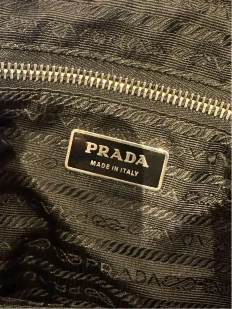 Prada taske