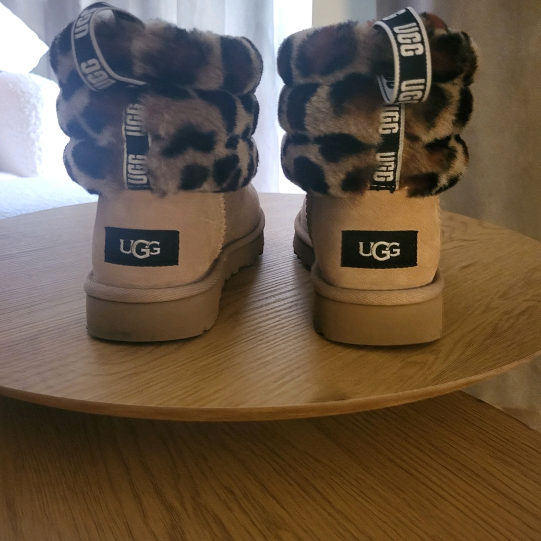 Uggs