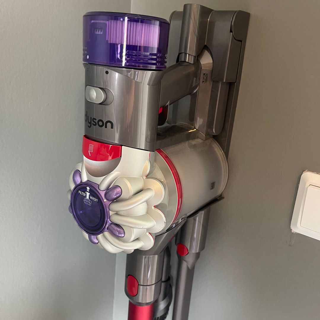 DYSON