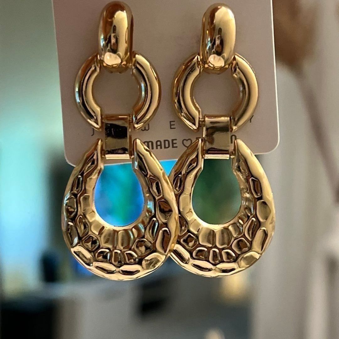 Water drop earrings