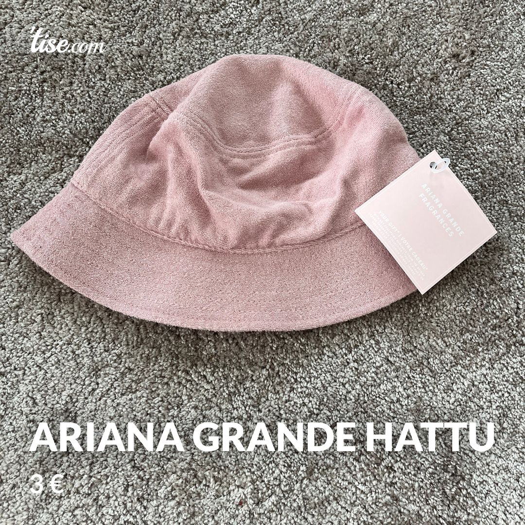 Ariana Grande hattu