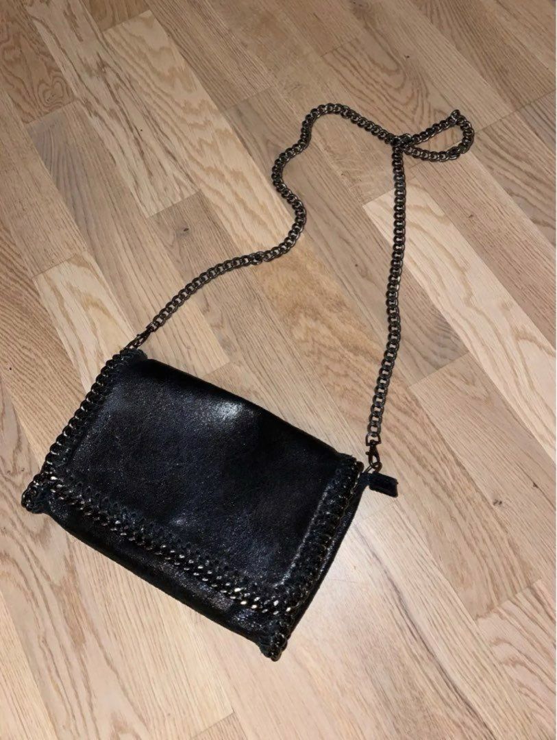 Crossbody taske