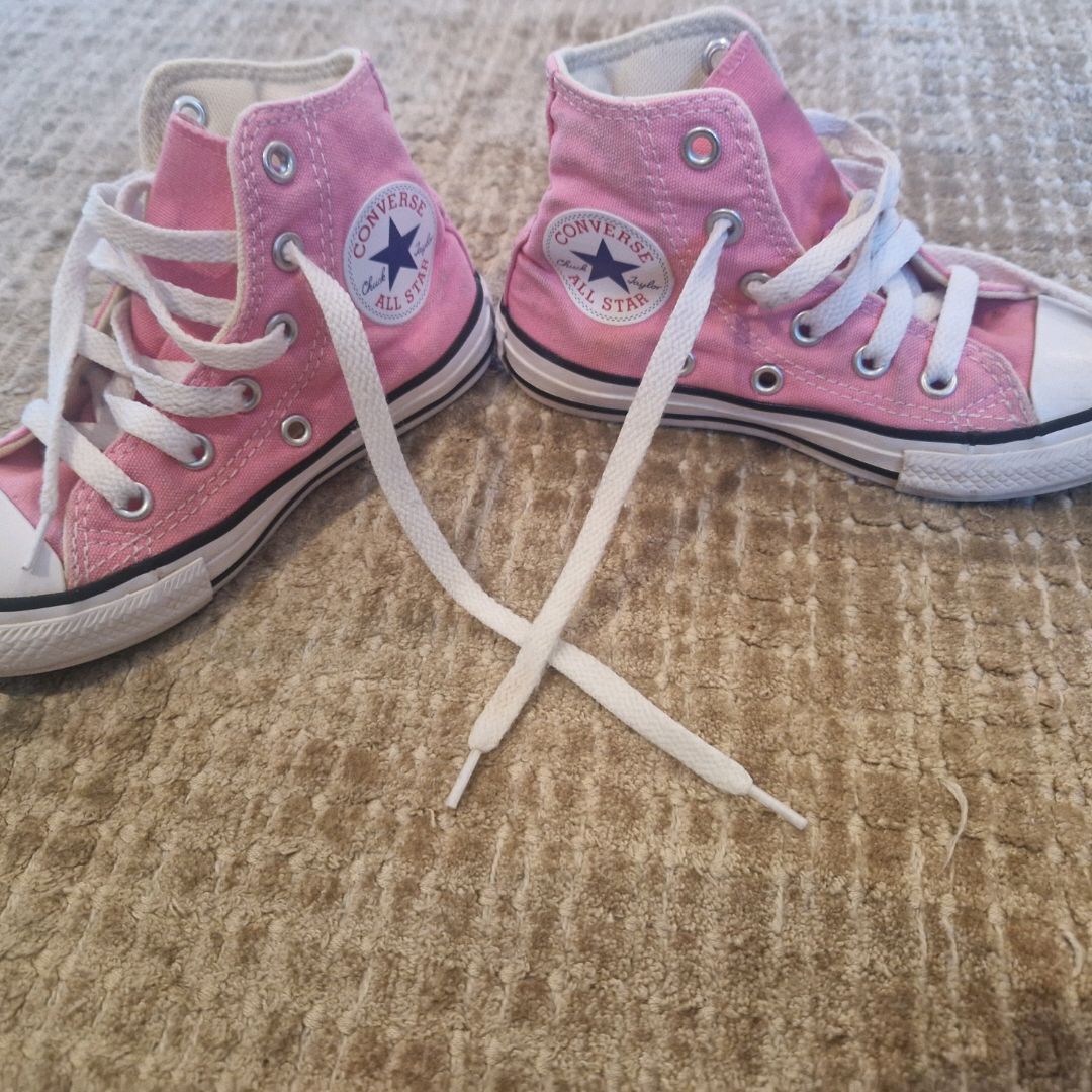 Rosa Converse