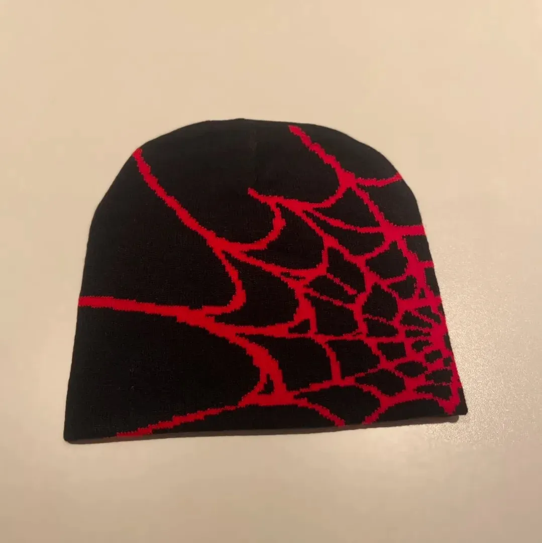 Y2k beanie spiderweb