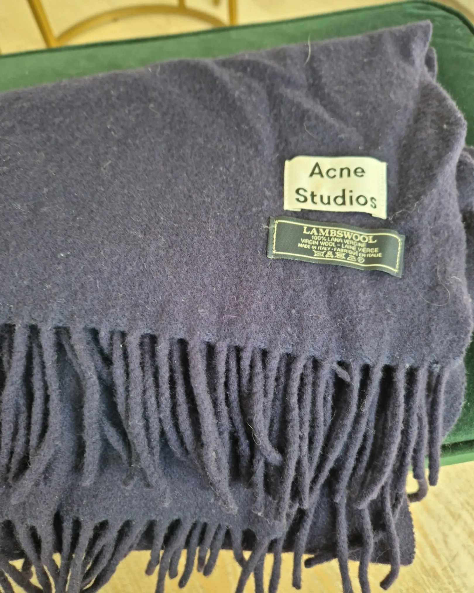 Acne Skjerf