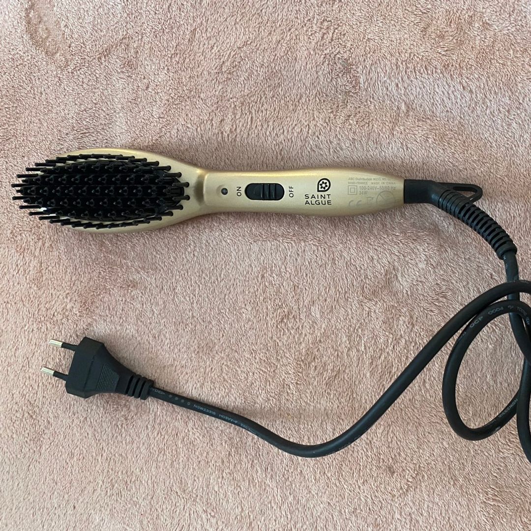 straightener brush