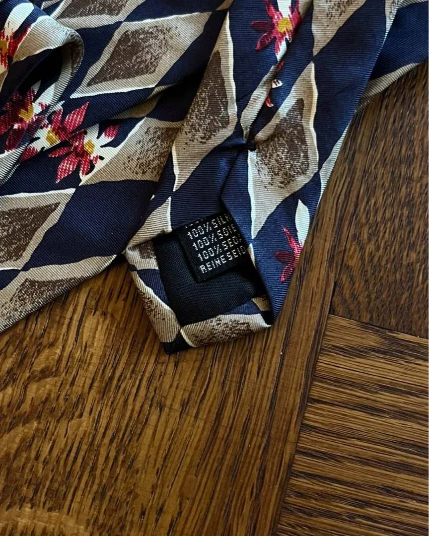 Tie 100% silk