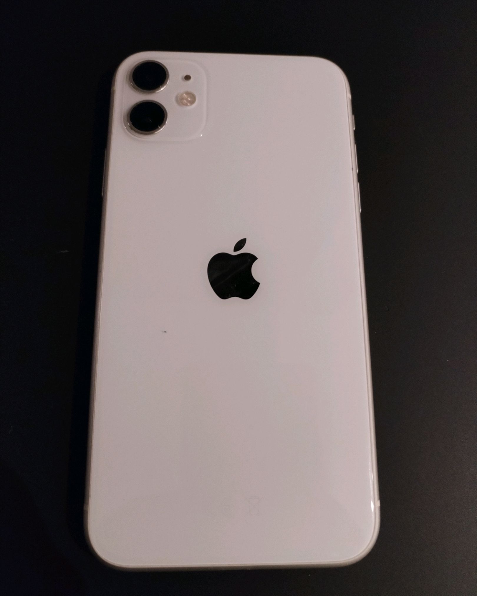 Strøken IPhone 11