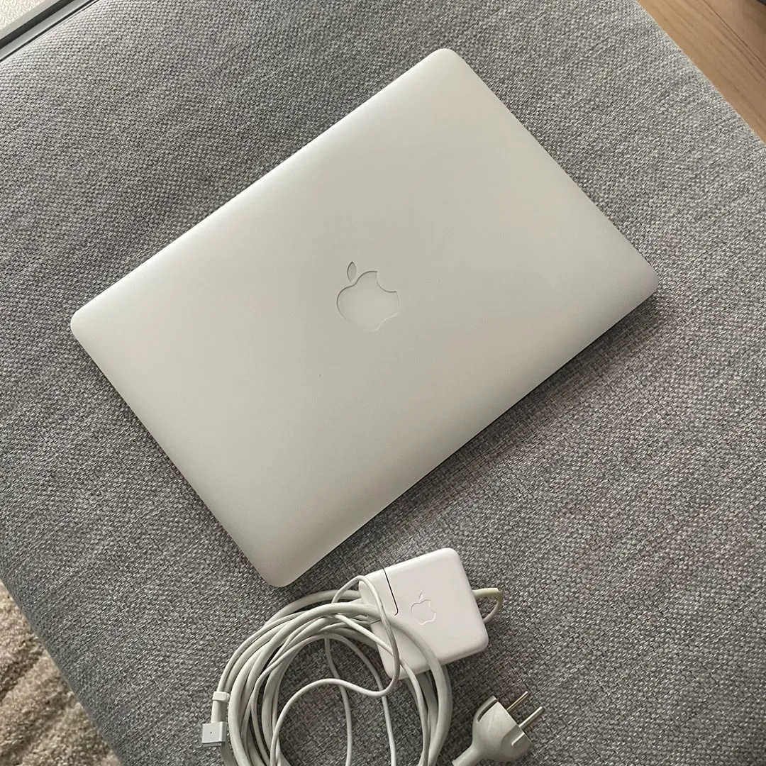 Macbook air 133