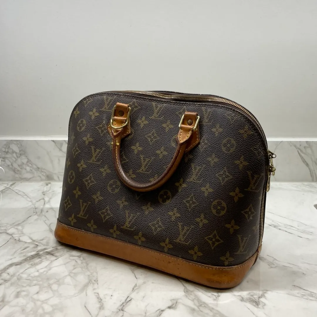 Louis Vuitton Alma