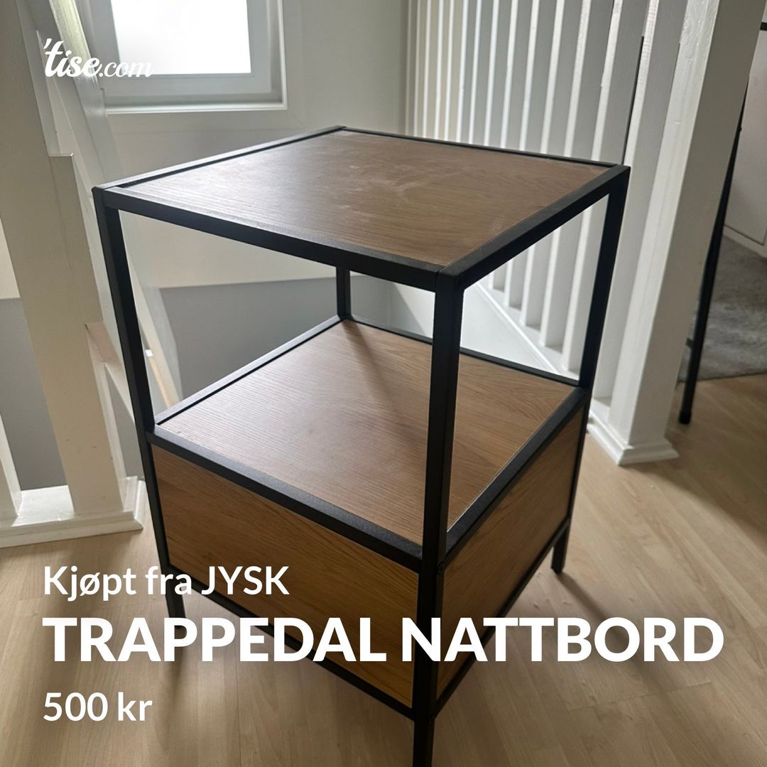 Trappedal nattbord