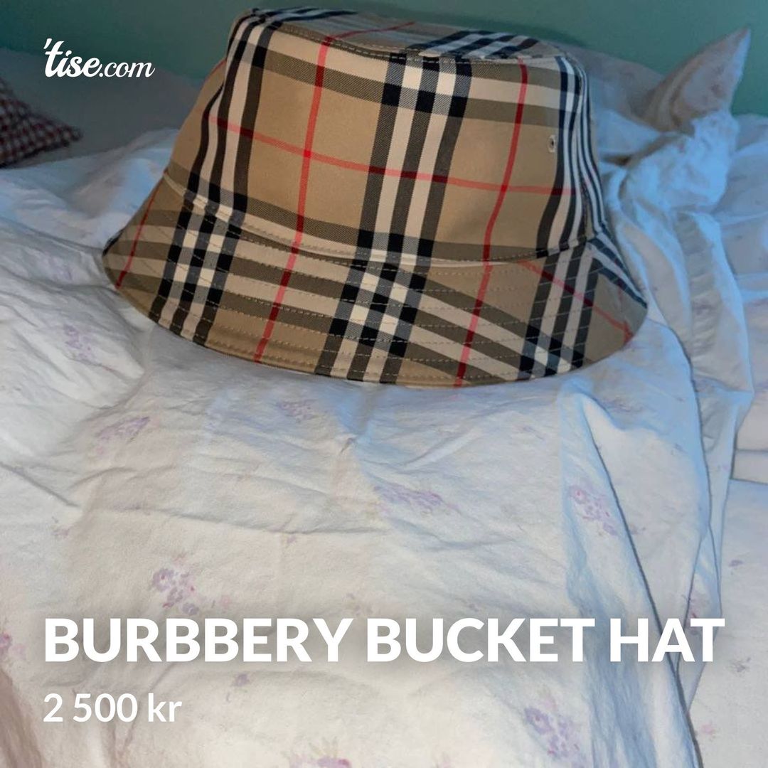 Burbbery bucket hat