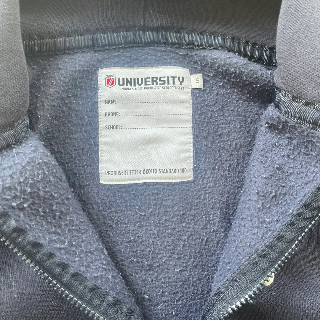 Universitywear