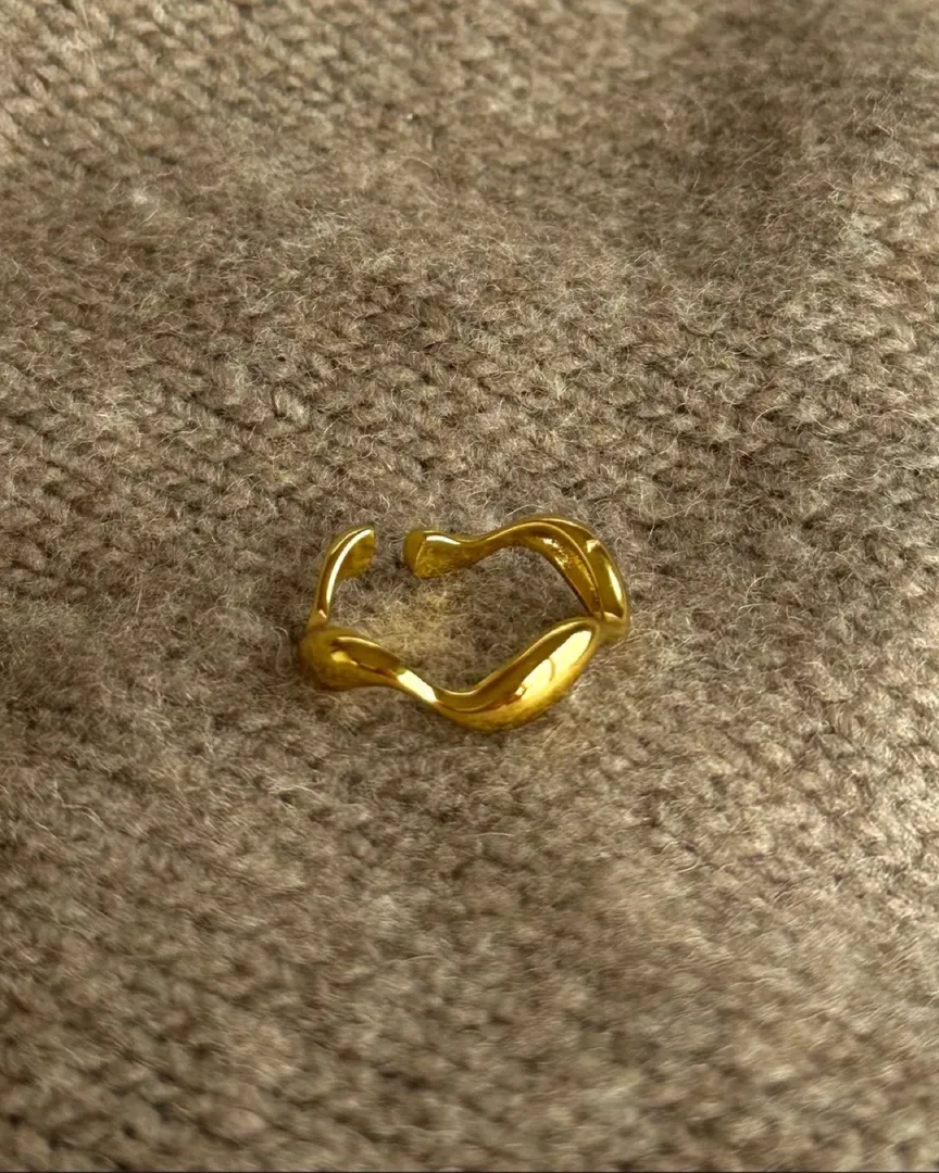 Wave ring