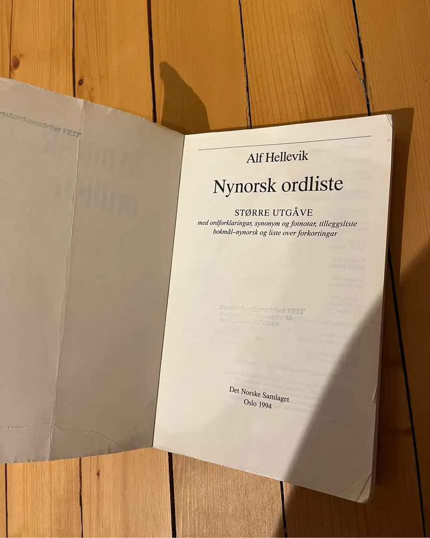 Nynorsk/bokmål bok