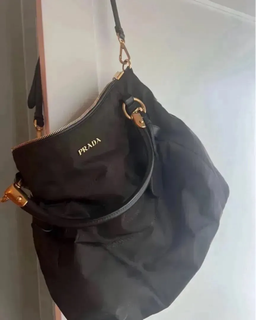 Vintage prada veske