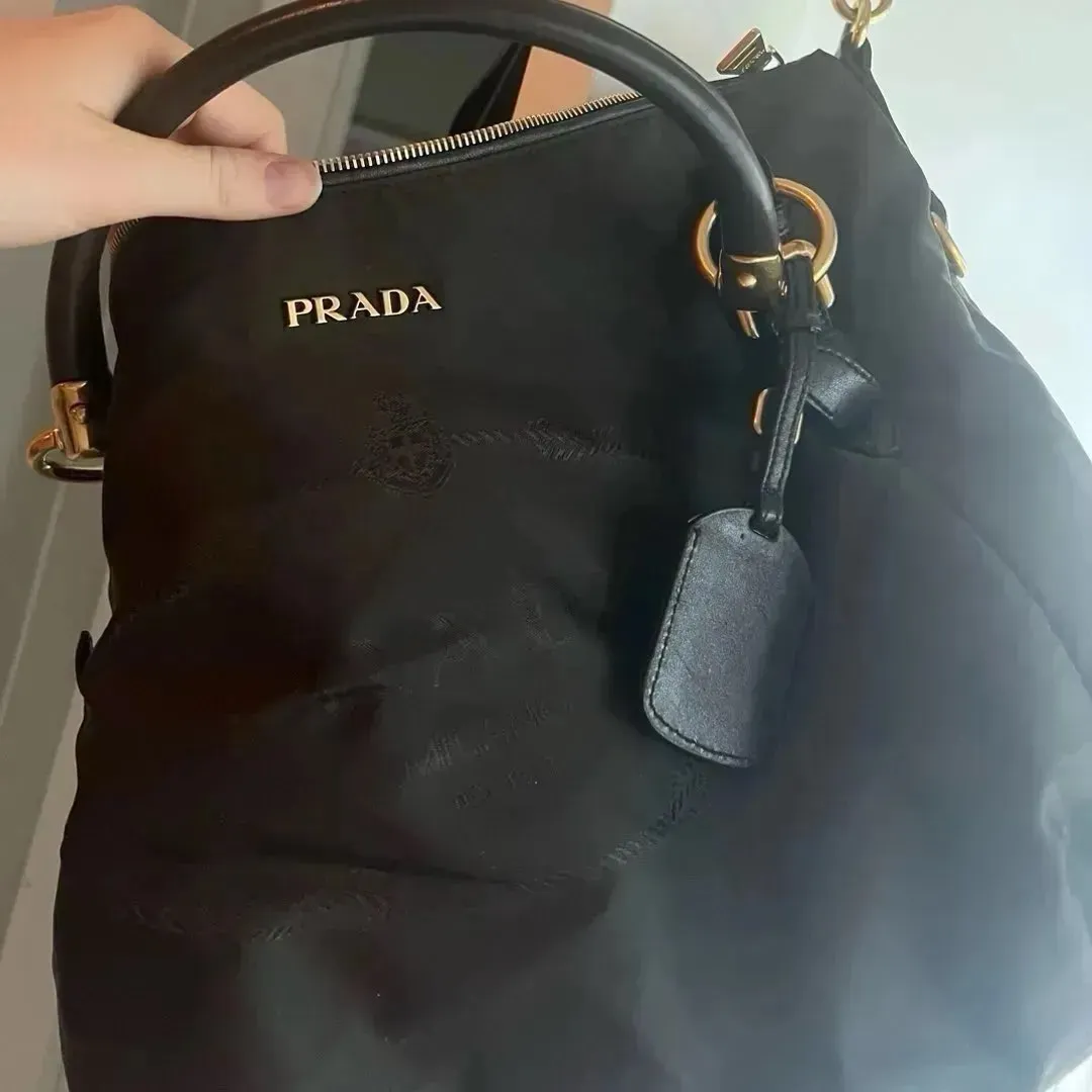 Vintage prada veske