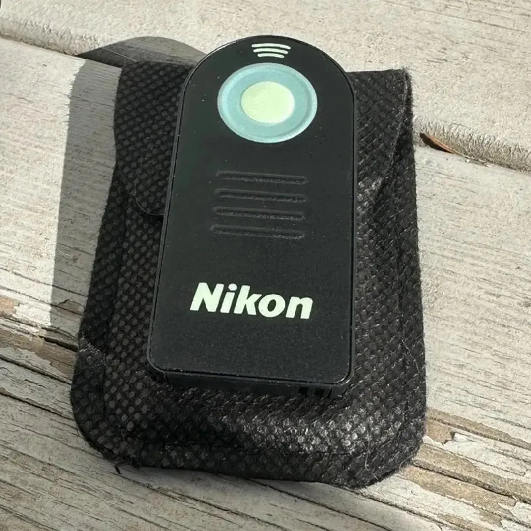 Nikon D3100 selges