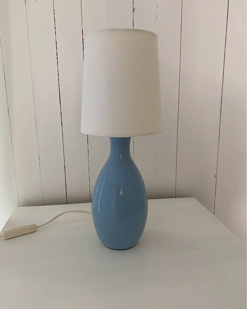 Lampe i keramikk