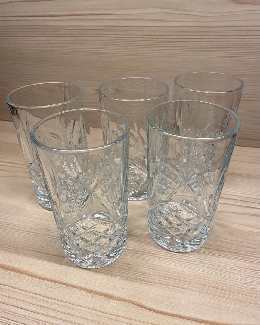 Høye whiskyglass