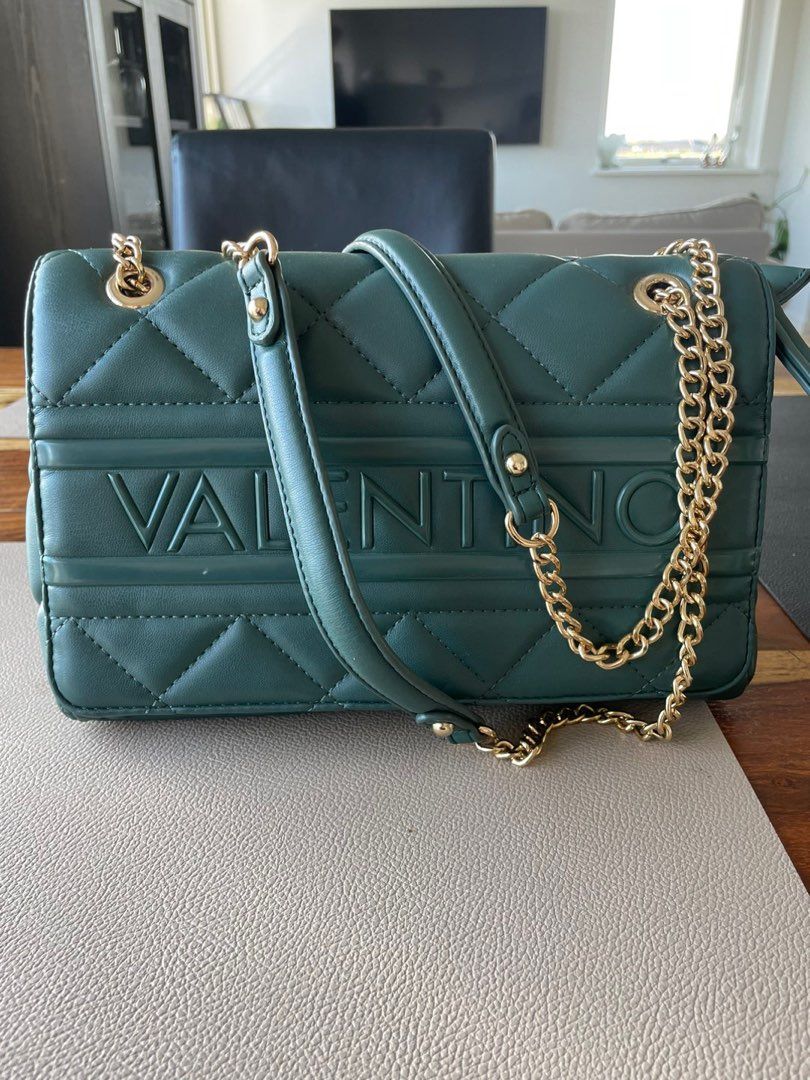 Valentino ada taske