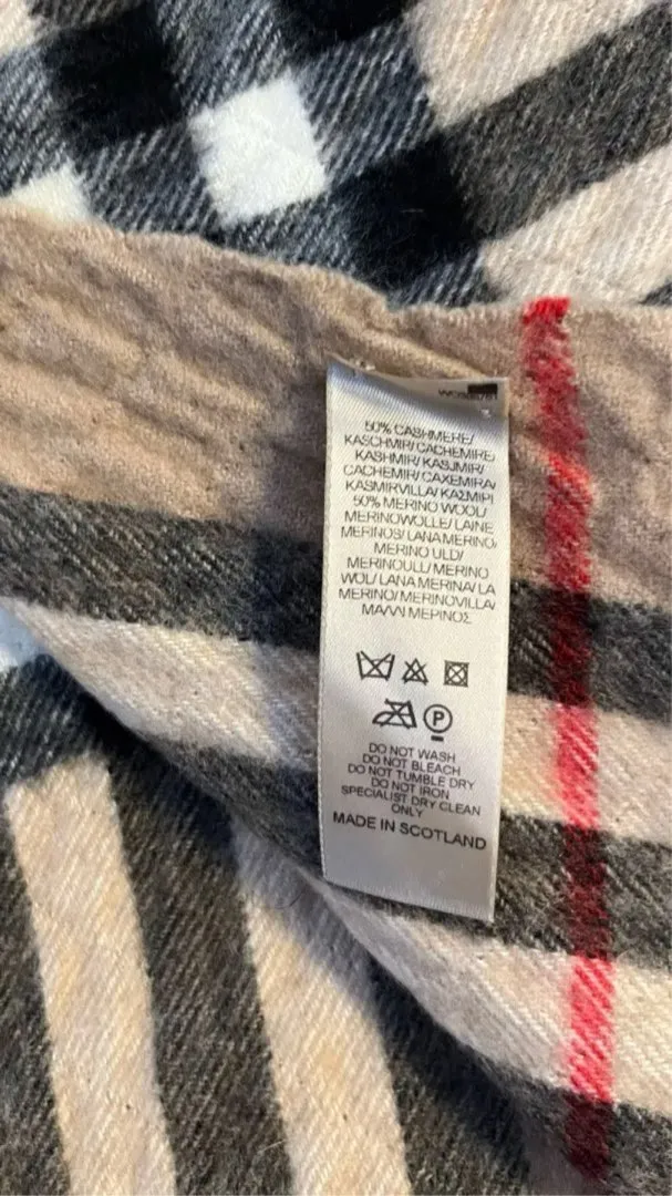 Burberry Skjerf