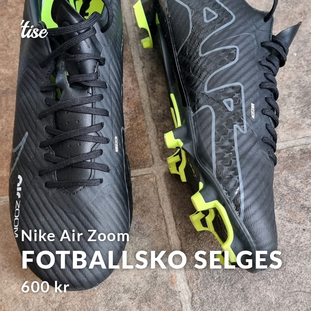 Fotballsko selges