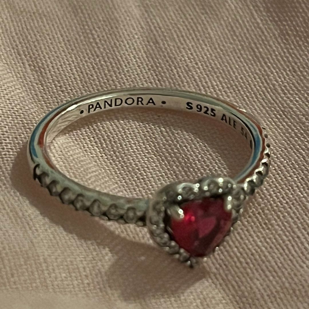 Pandora ring