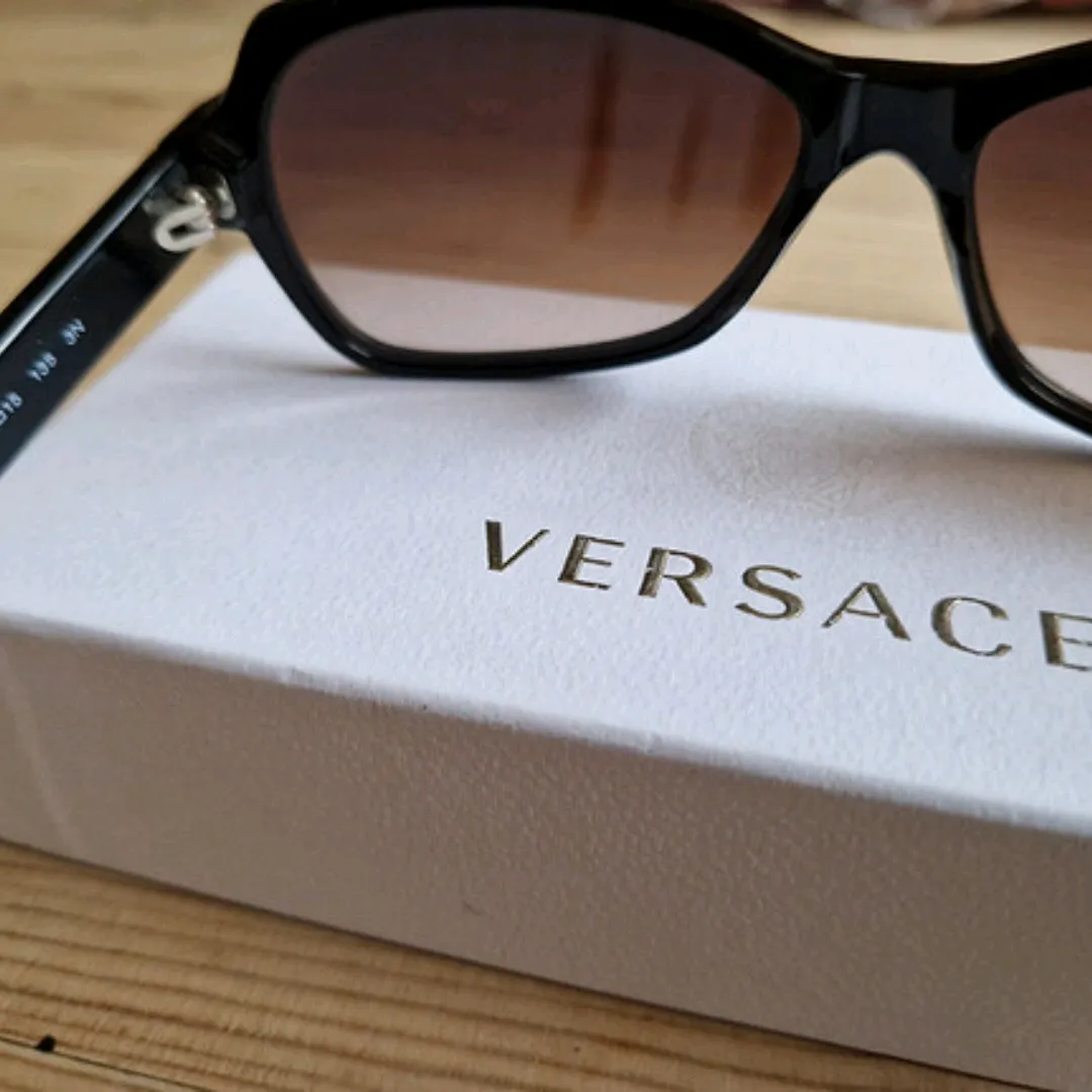 Versace 4201