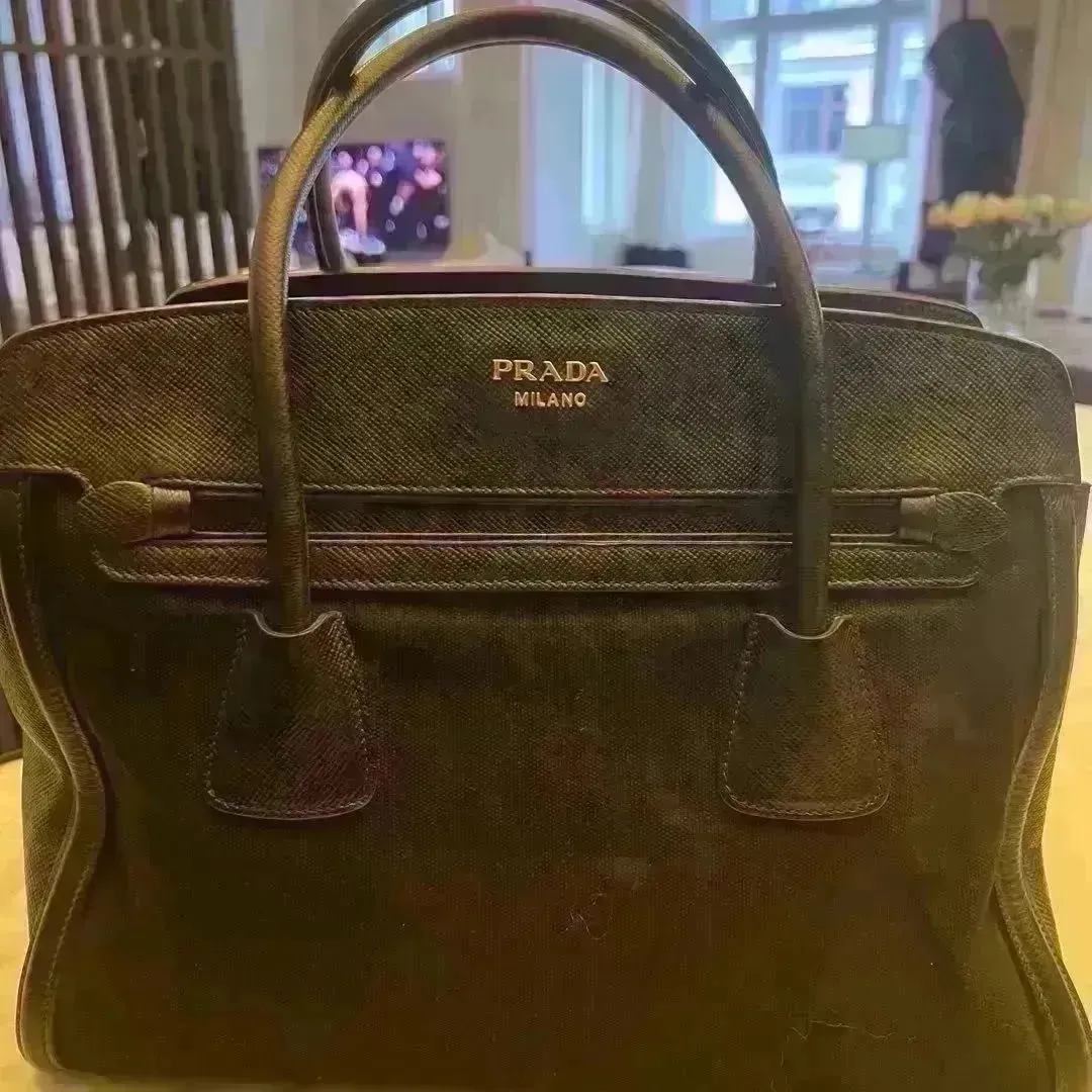 Prada veske