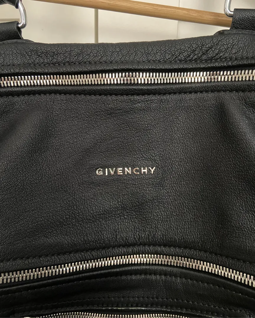 Givenchy Pandora