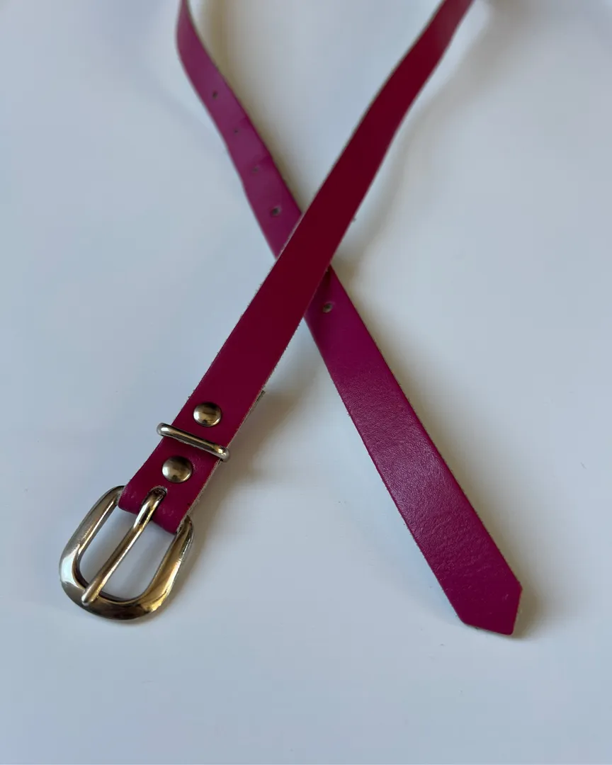 Fuchsia thin belt