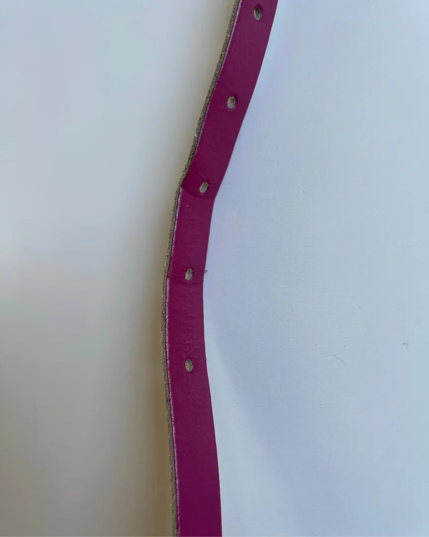 Fuchsia thin belt