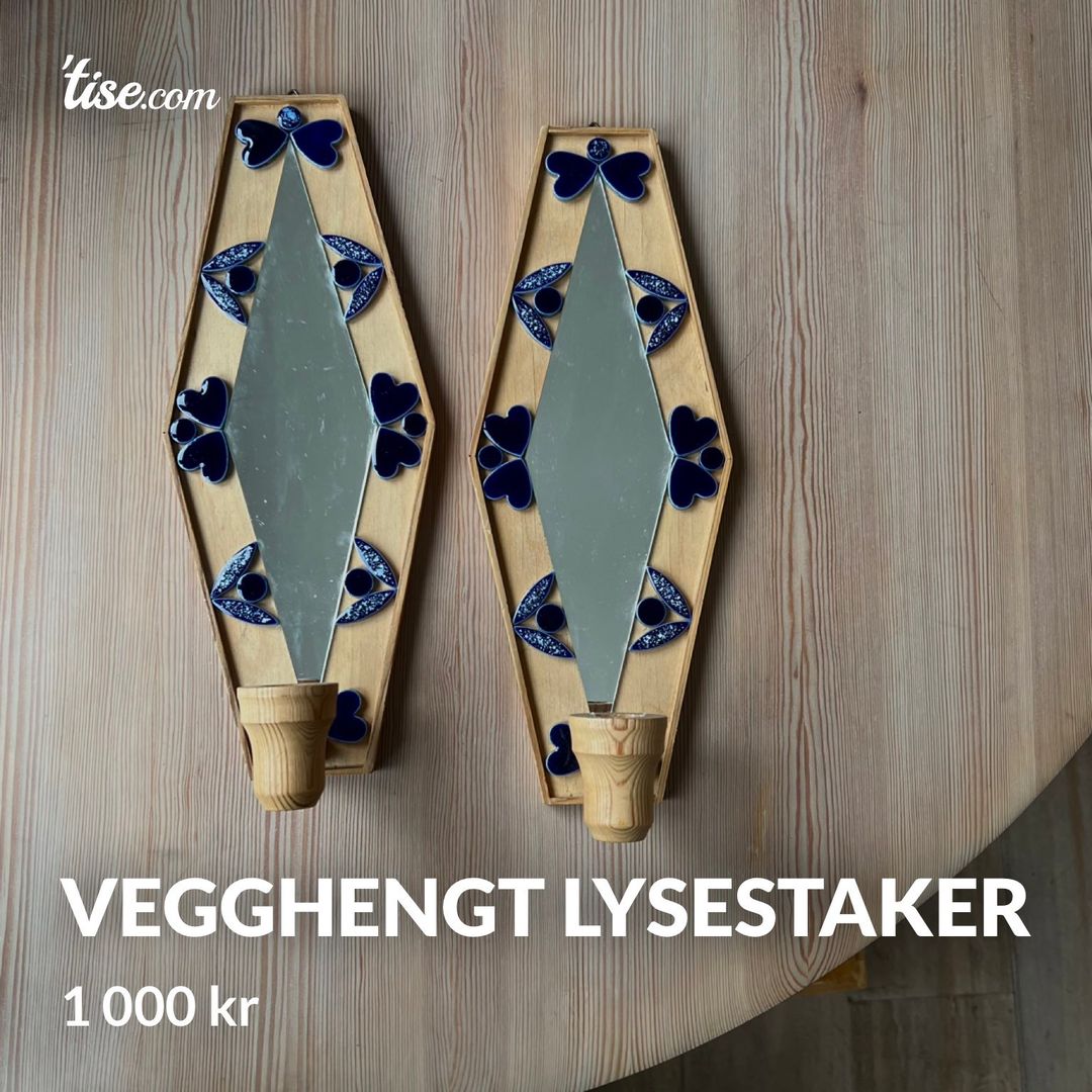 Vegghengt lysestaker