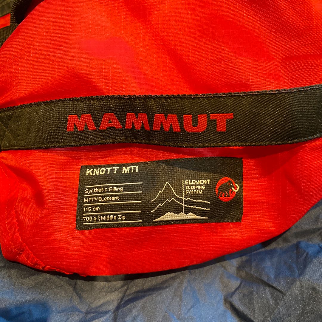 Mammut sovepose