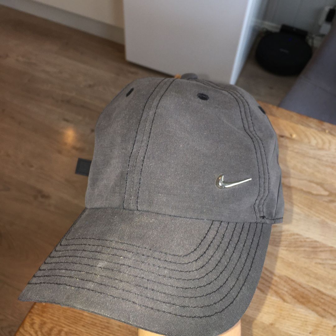 Nike caps