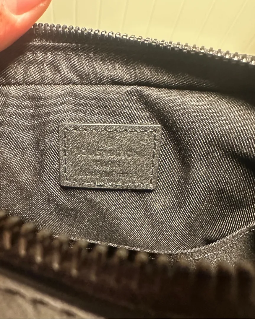 Louis vuitton bag