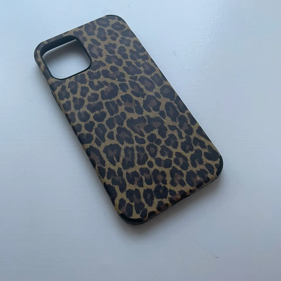 Leopard cover