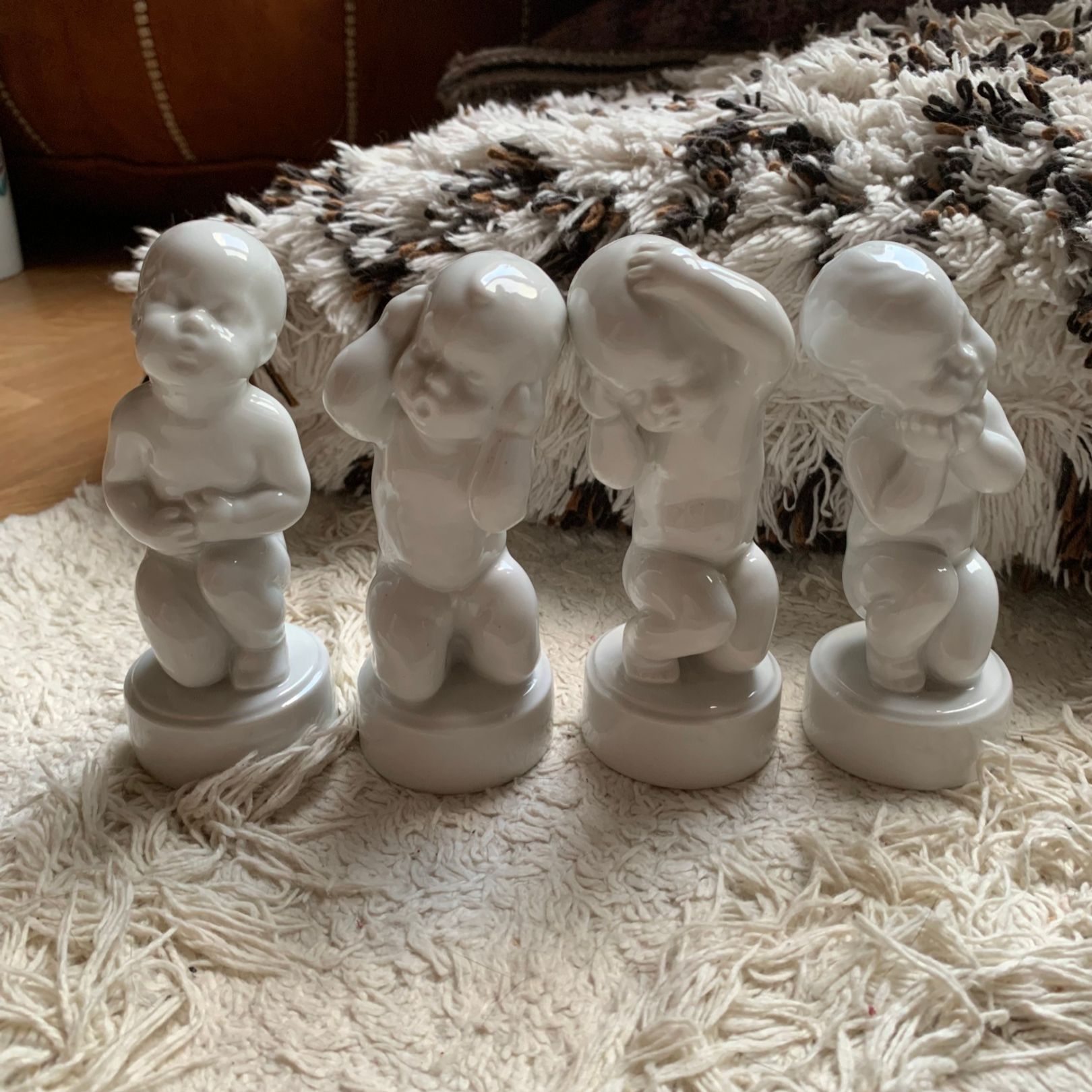 4 vintage figuriner