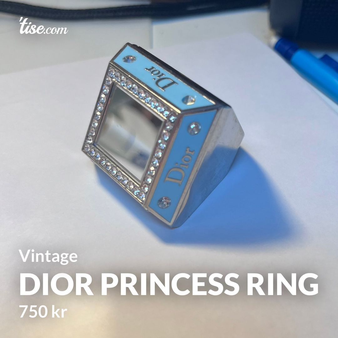 Dior princess ring