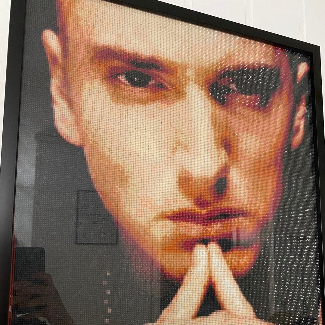 Custom perlet eminem