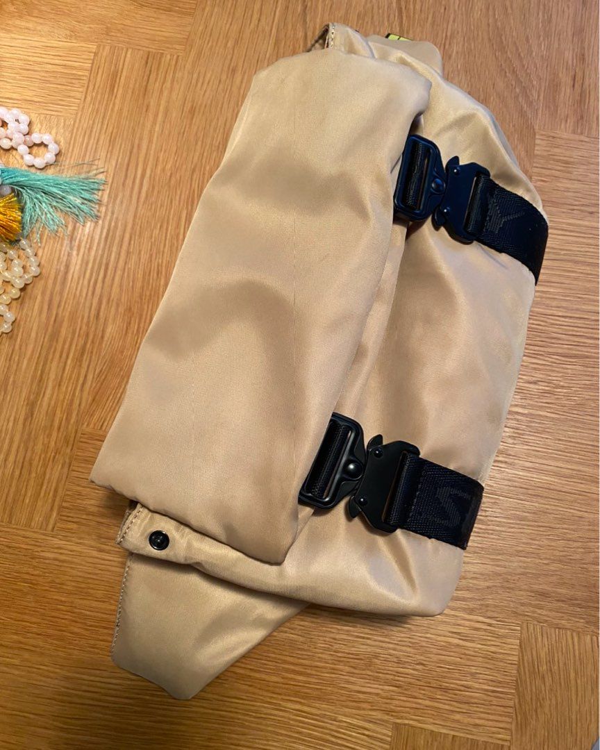 Beige waist pack