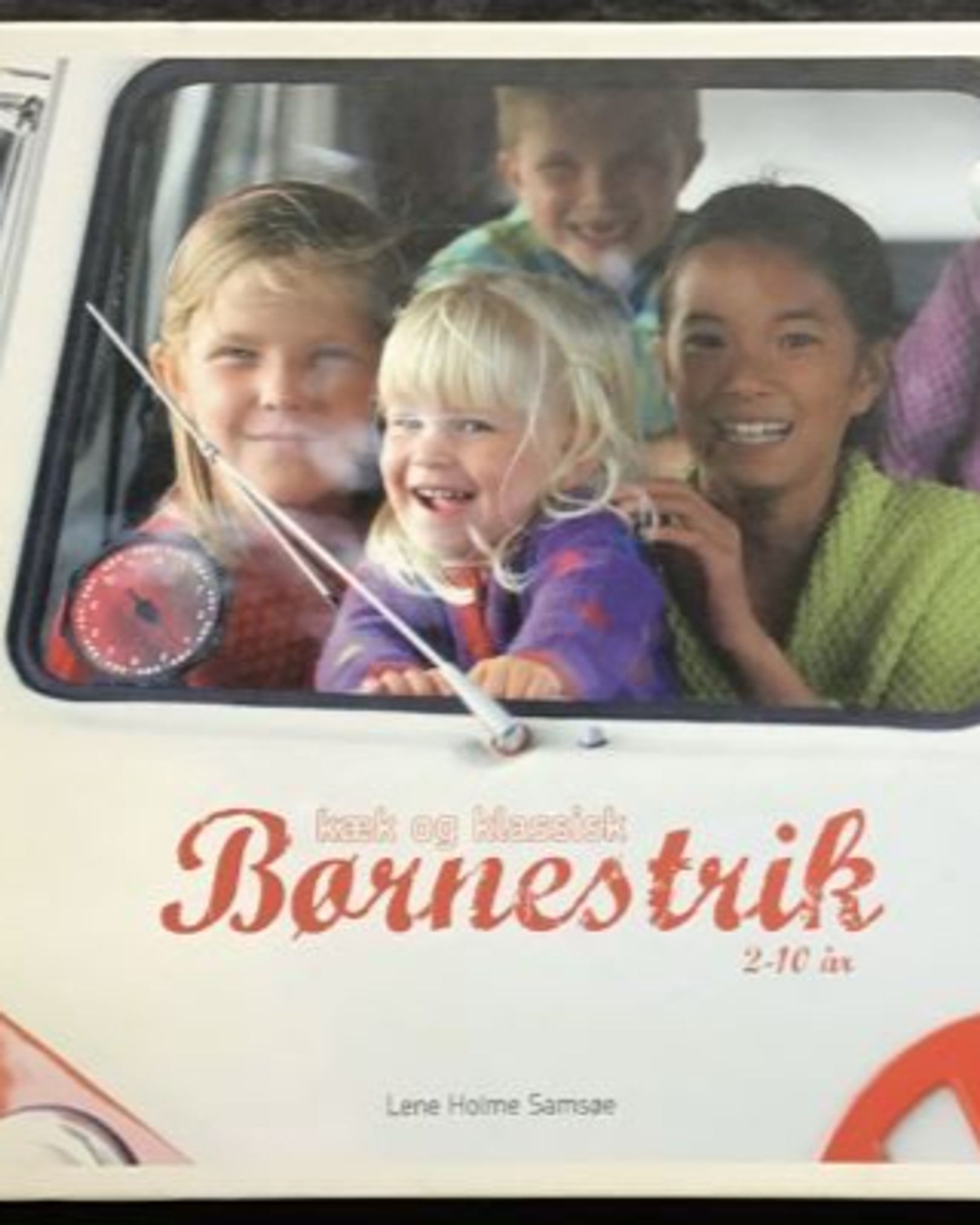 klassisk børnestrik