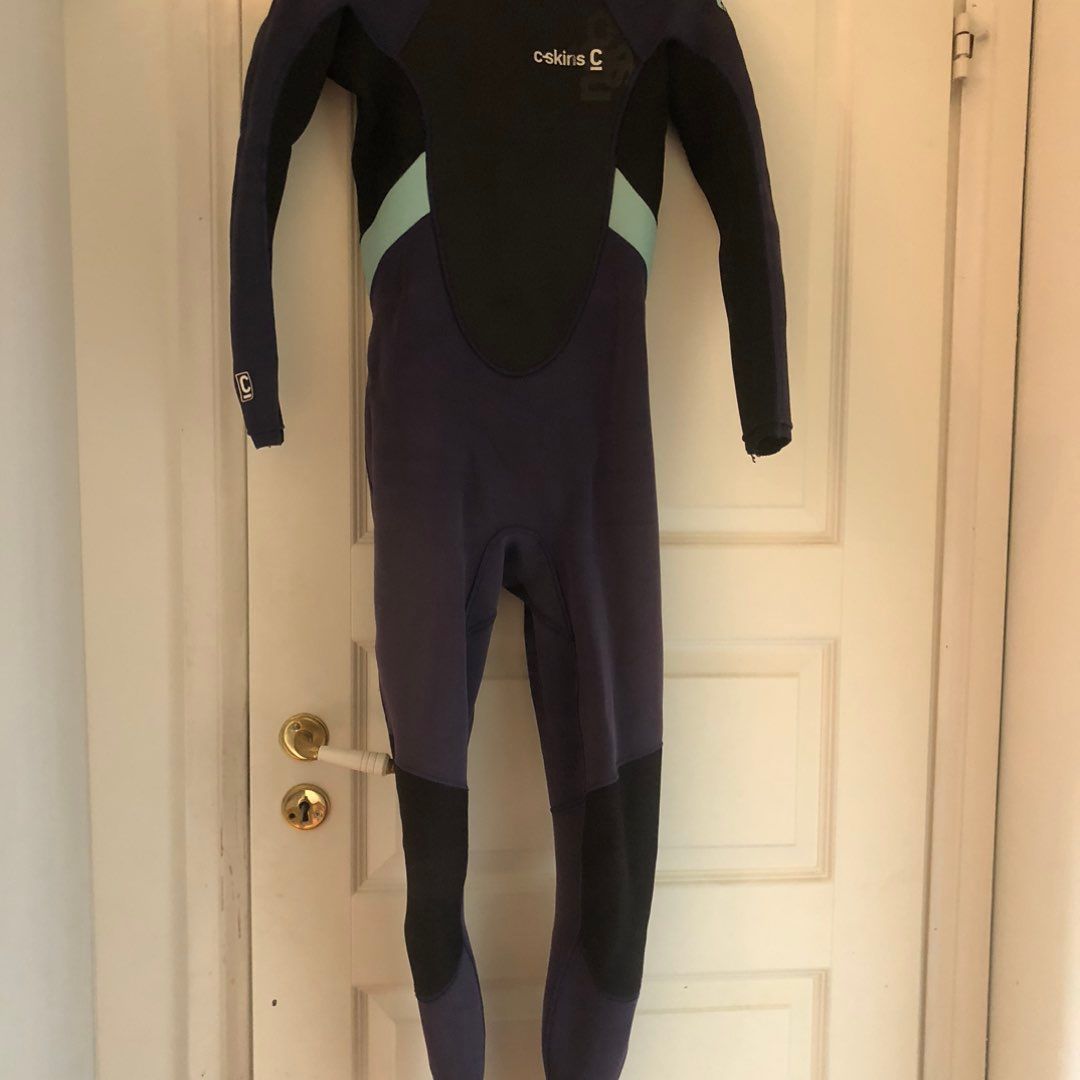 Wetsuit / märkäpuku